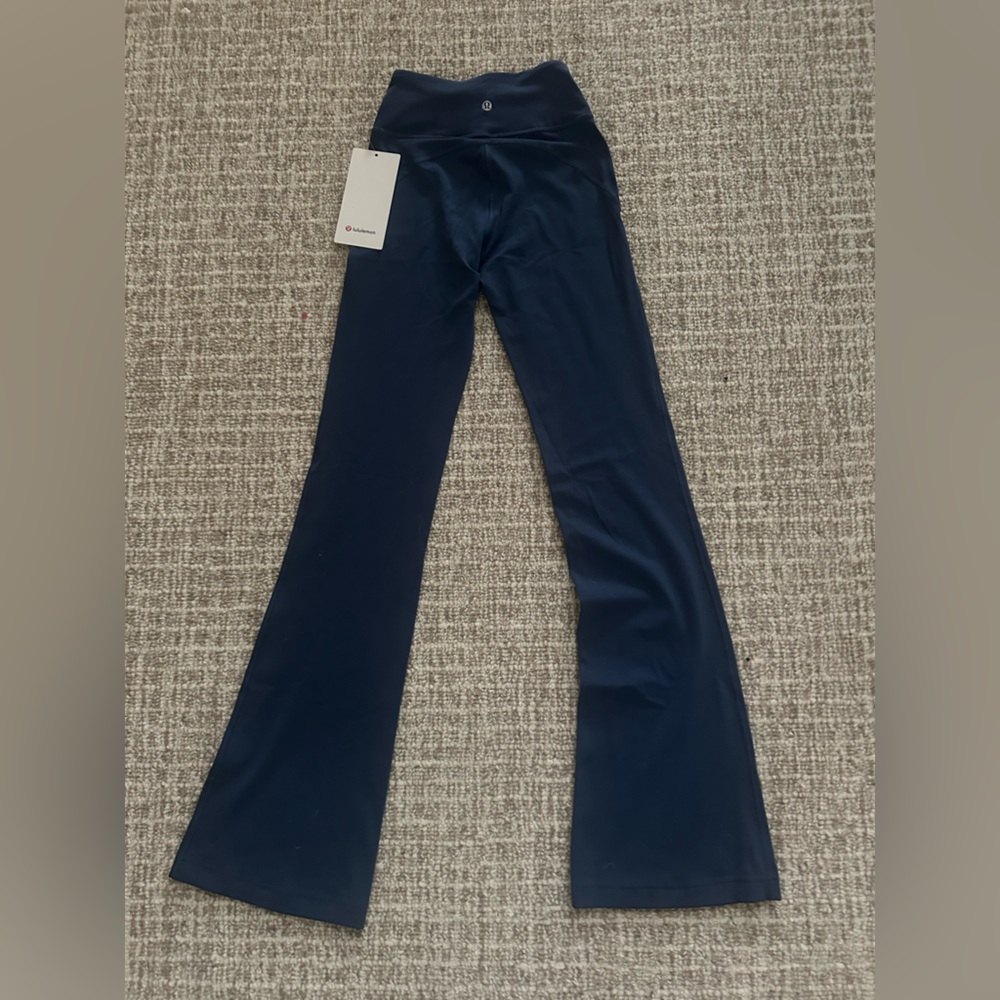 NWT Lululemon Groove nulu - Blue Twill